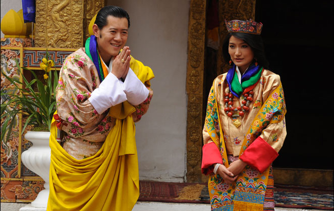 le roi dragon du Bouthan Khesar Namgyel Wangchuck et son épouse, la reine Jetsun Pema 