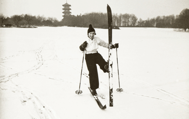 Le reine Elisabeth de Belgique à ski !