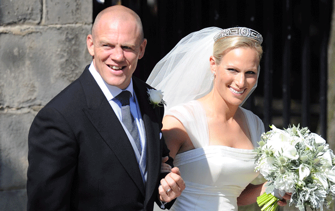 La princesse Zara Philps et Mike Tindall lors de leur mariage