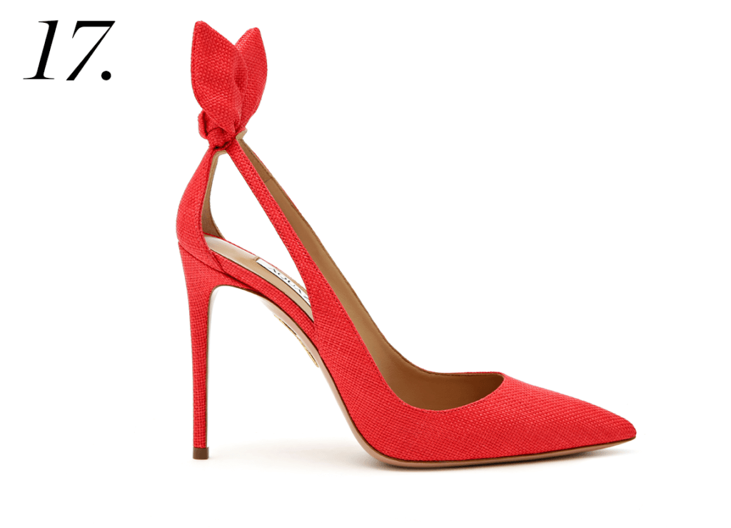 Aquazzura, escarpins Bow Tie en toile rouge, 550 €