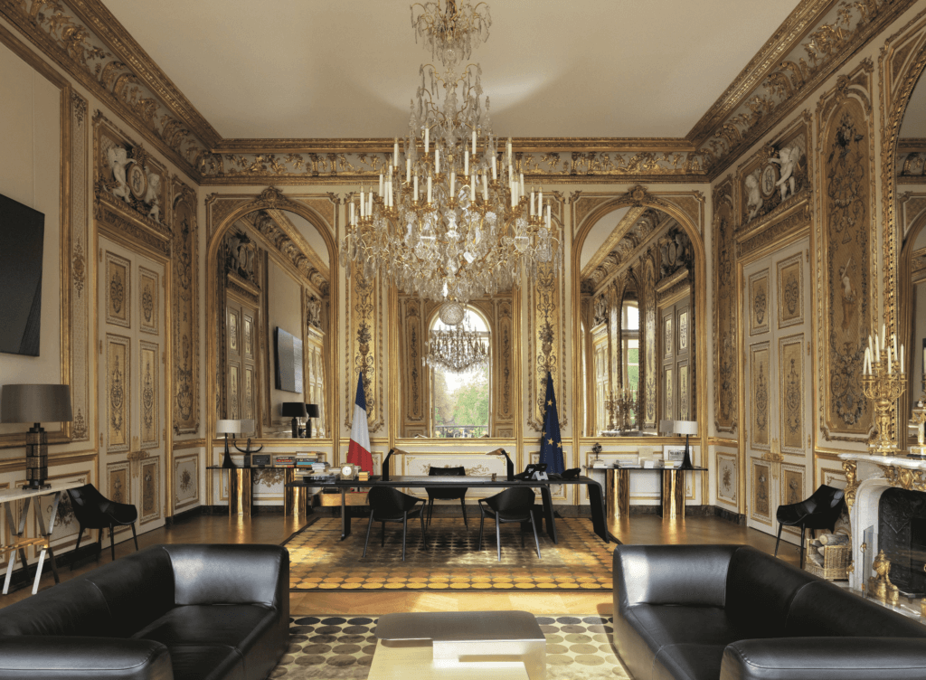 Le grand salon doré, bureau officiel des présidents de la République depuis Charles de Gaulle. © Ambroise Tézenas