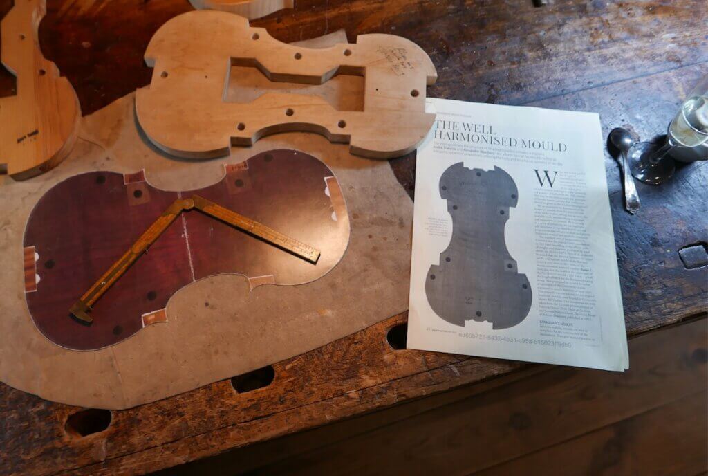 Moule d'un violon Stradivarius