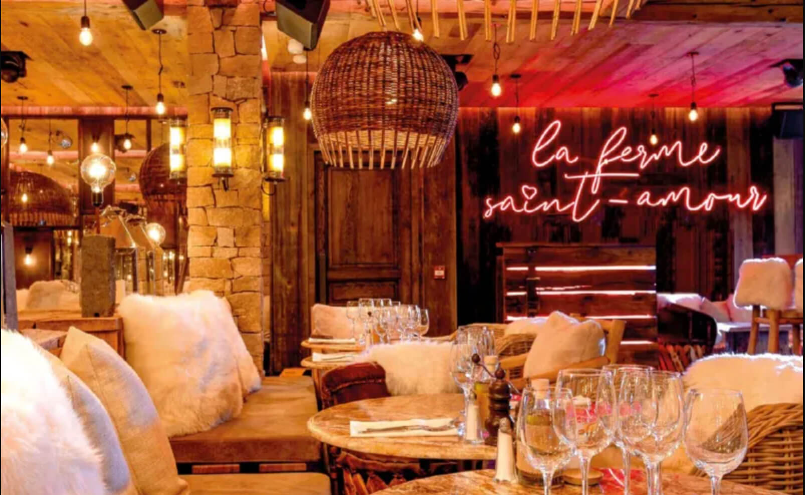 La ferme SaintAmour • L'Éventail