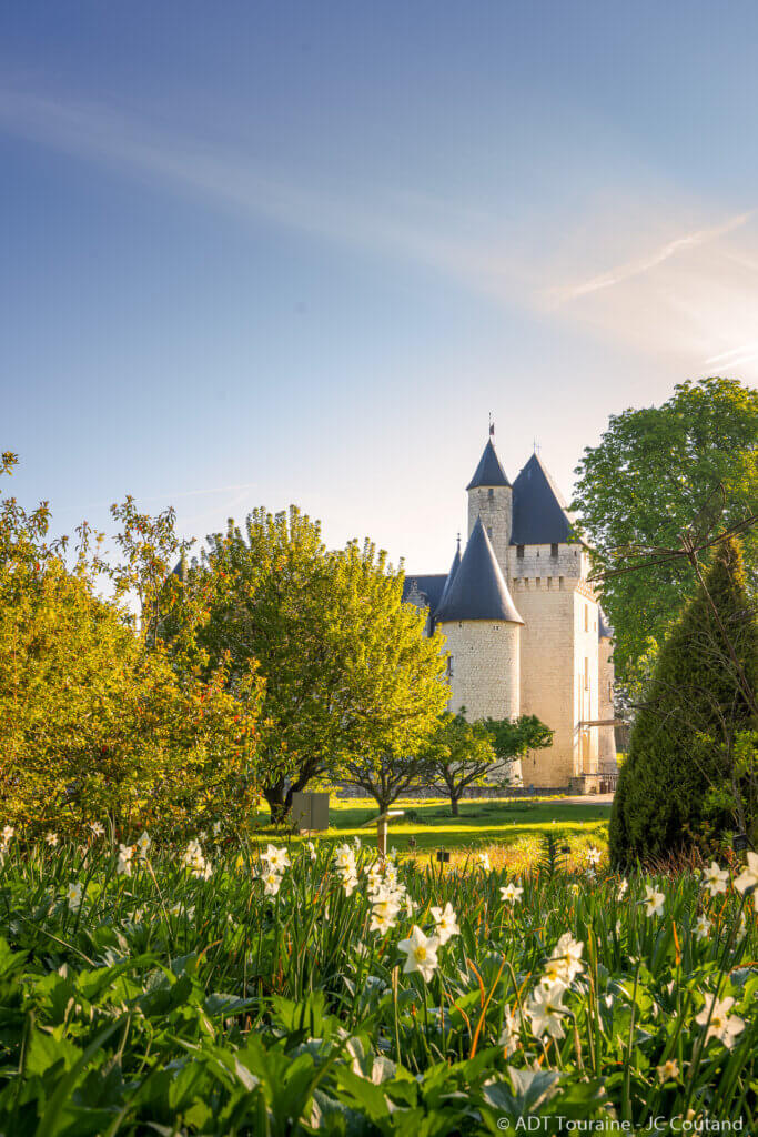 Vue du Château depuis les jardins. © JC COUTAND