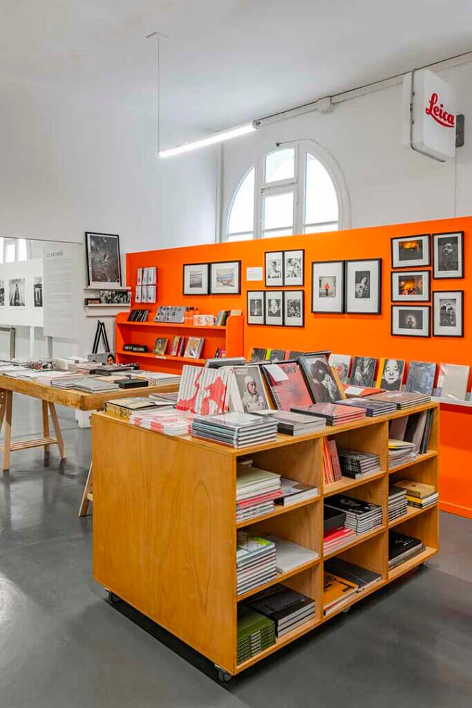 La boutique/librairie du Centre photographique documentaire - ImageSingulières à Sète