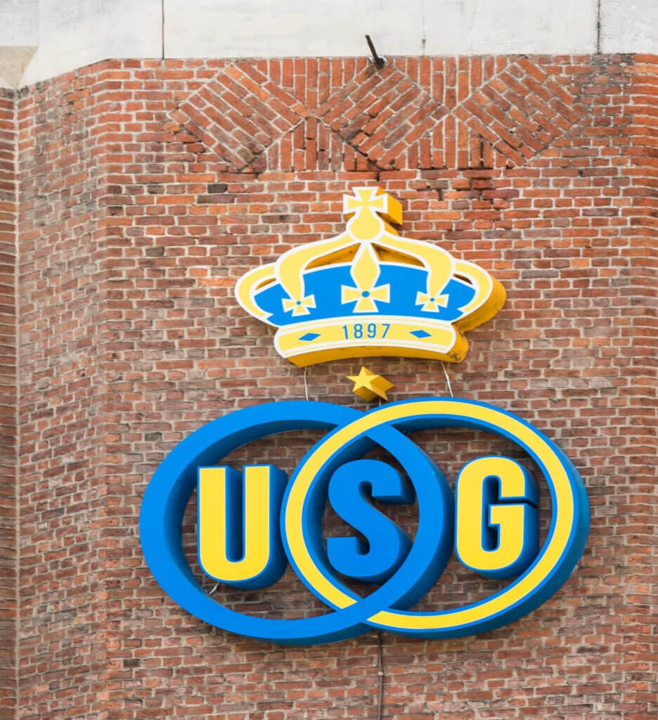 Le logo de l'USG sur le stade Marien