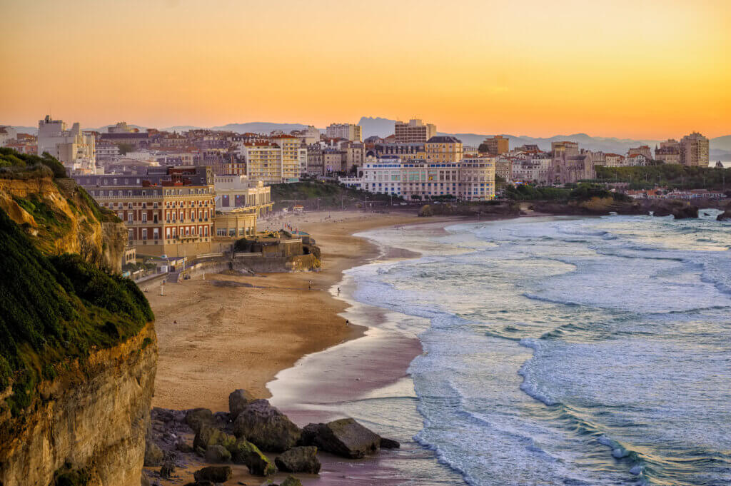 La vue des plages de Biarritz au coucher du soleil. © DR