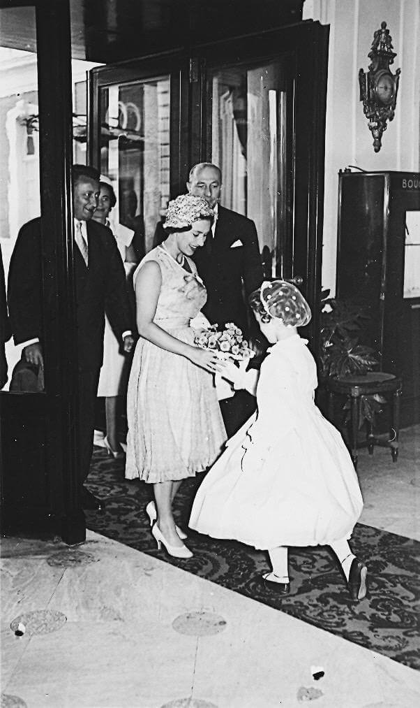La Princesse Margaret d'Angleterre à l'Hôtel du Palais